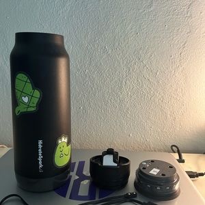 HidrateSpark Pro Steel | Bluetooth Water bottle | 32oz | Black flow top